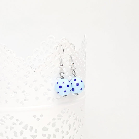 Punkte Ohrringe hellblau