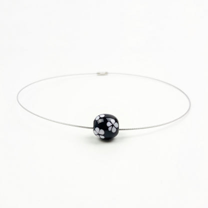 Blümchen Kette schwarz