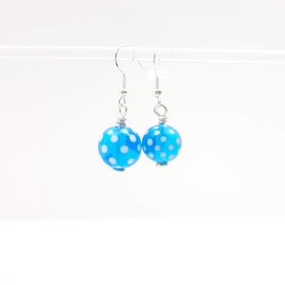 Punkte Ohrringe helltürkis