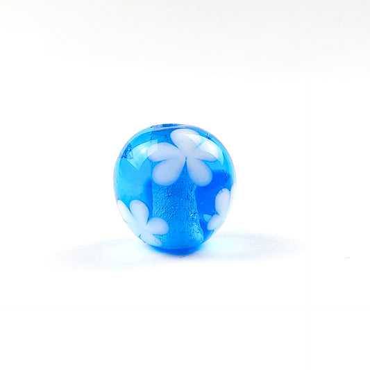 handgefertigte Glasperle helltürkis Blüten