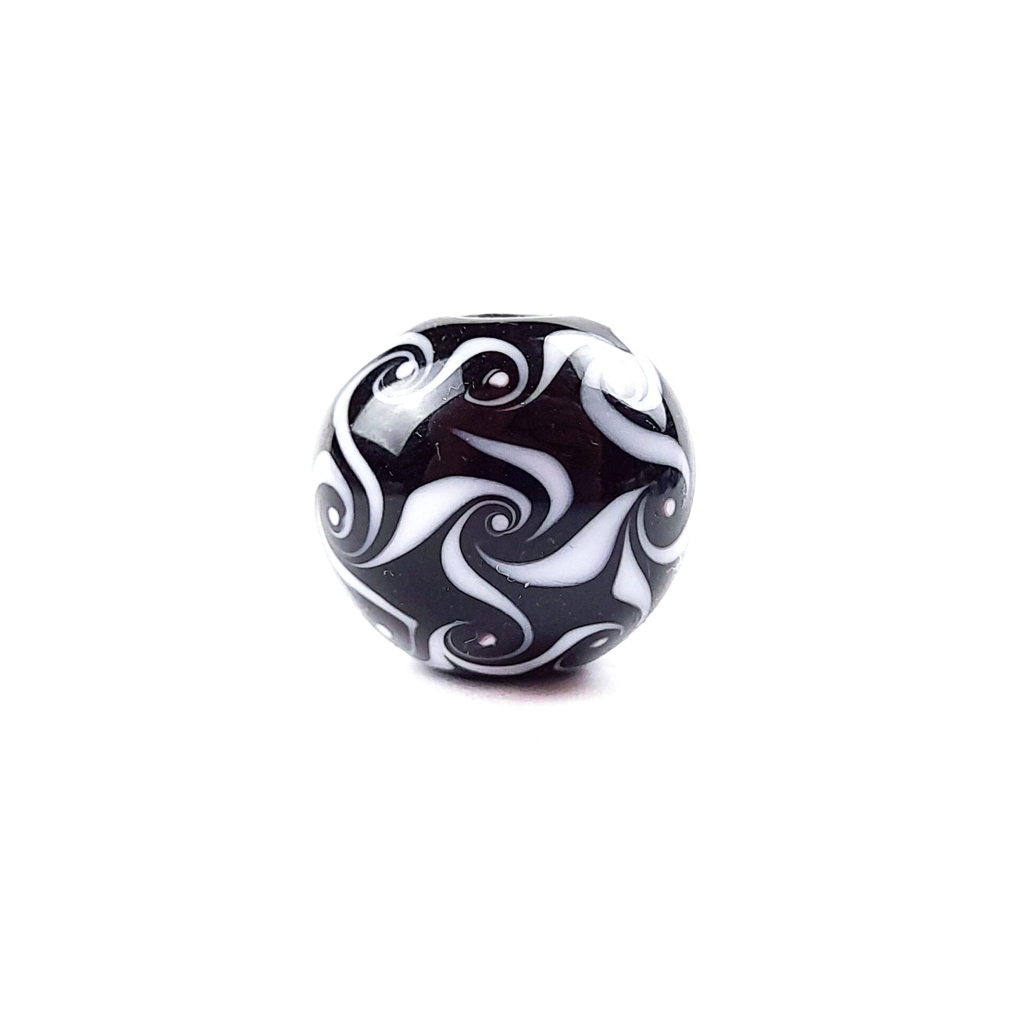 handgefertigte Glasperle schwarz-wirbel
